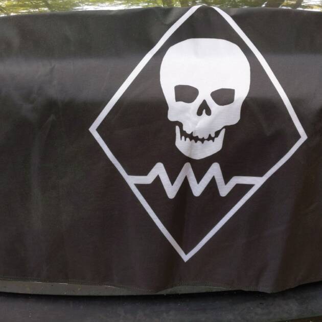 Brushbeater Contra Resistor Flag