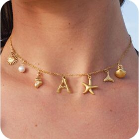Gold Initial Charm Necklaces for Women, Boho Surfer Beach Letter Necklace 14K Gold Plated A-Z Pendant Alphabet Choker Necklace Personalized Monogram Name Necklace Beach Jewelry for Women Gift  