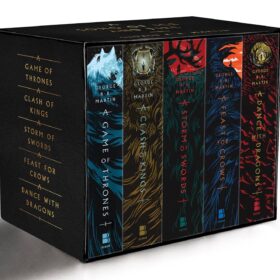 George R. R. Martin's A Game of Thrones 5-Book Boxed Set (Song of Ice and Fire Series) (A Song of Ice and Fire)                 